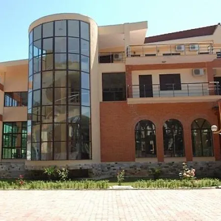 Kla And Xhu Hotel